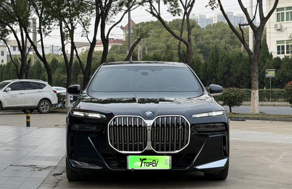 imgi_4_bmw i7 2 BMW i7 2026 eDrive50L Luxury Package– Ready for Export From China | Chinese Cars in Uzbekistan For Sale - Image 1